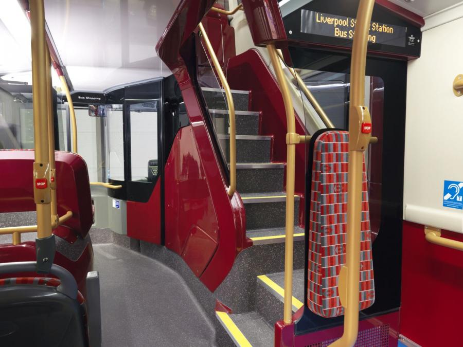 Интерьер Alexander Dennis Enviro400H City 2015 года  (фото 18 из 31)